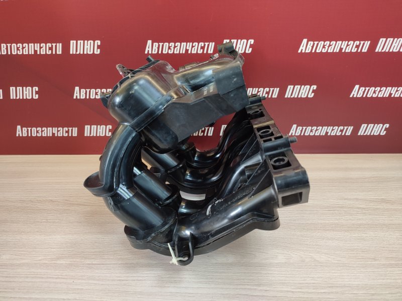 Впускной коллектор