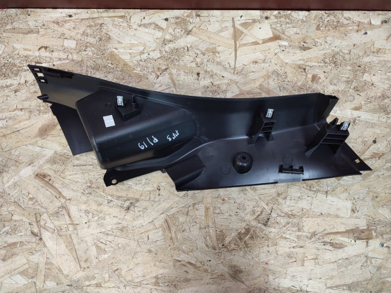 Обшивка стойки