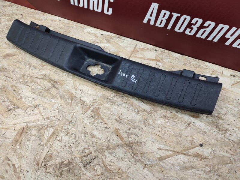 Обшивка багажника