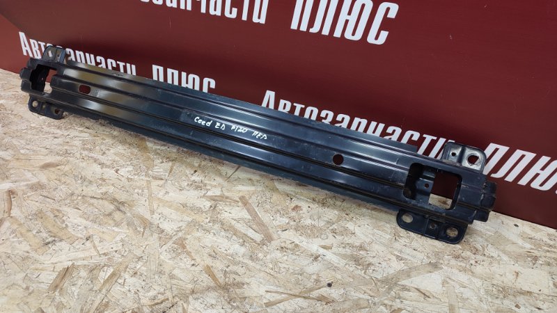 Усилитель бампера