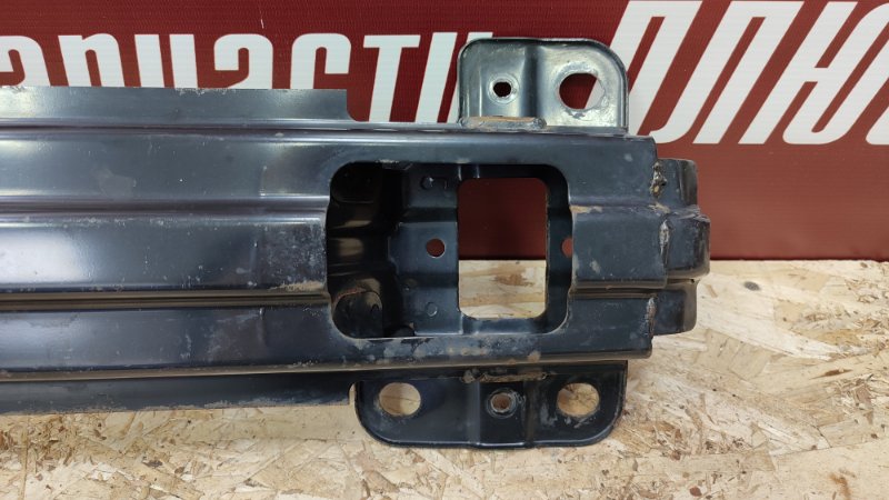 Усилитель бампера