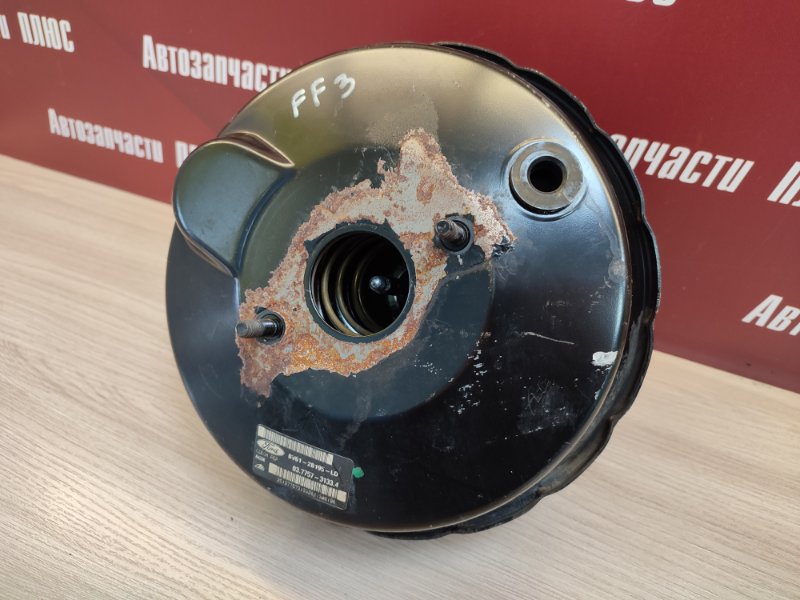 Вакуумный усилитель тормозов