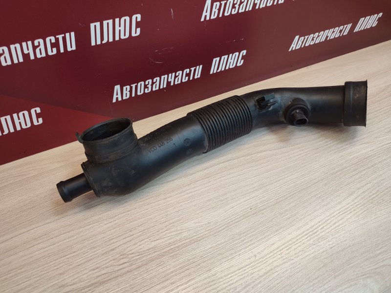 Патрубок воздушного фильтра