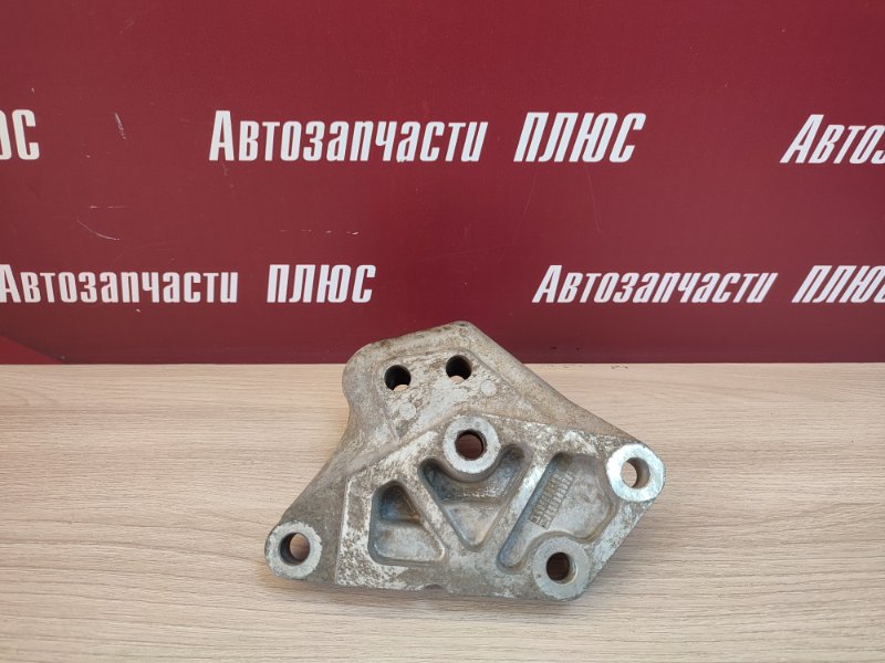 Кронштейн кпп