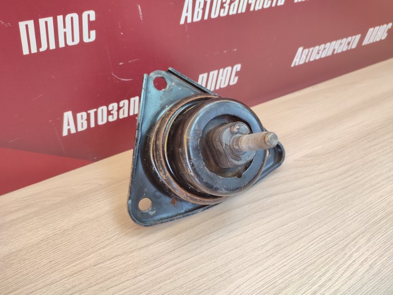 Опора двигателя