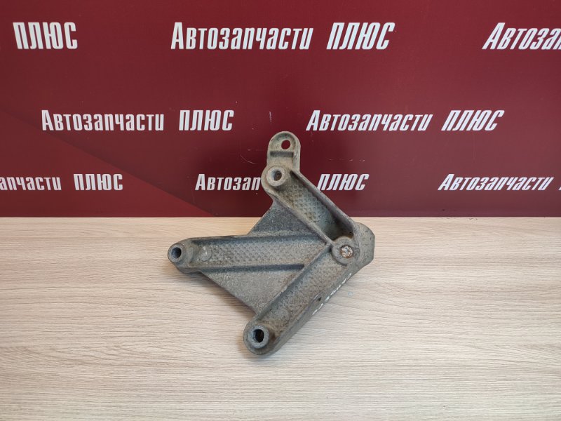 Кронштейн опоры кпп