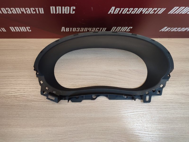 Козырек щитка приборов