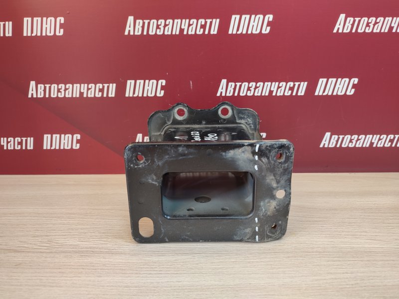 Кронштейн усилителя бампера