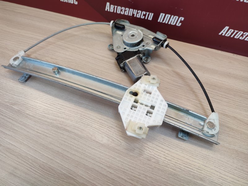 Стеклоподъемник    двери