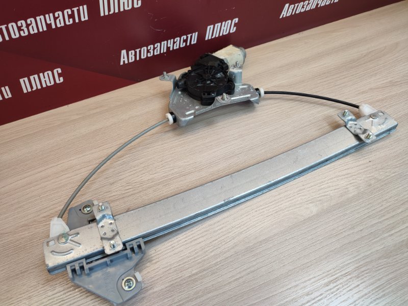 Стеклоподъемник    двери