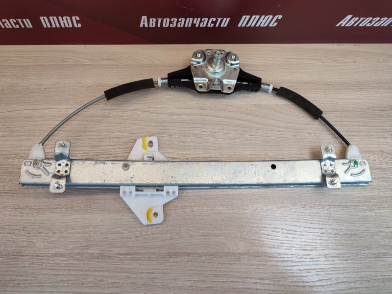 Стеклоподъемник    двери