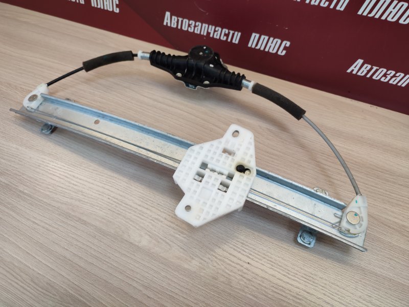 Стеклоподъемник    двери