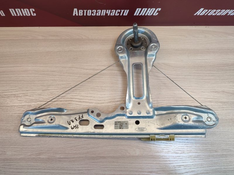 Стеклоподъемник    двери