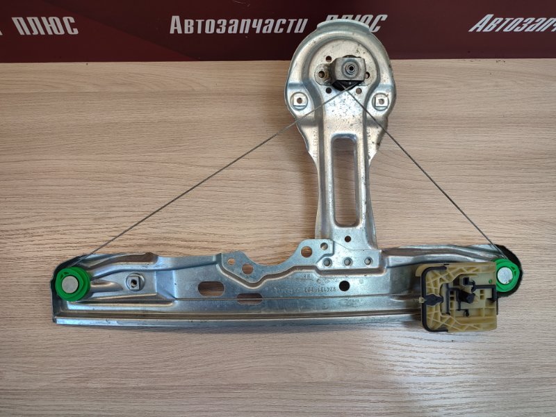 Стеклоподъемник    двери