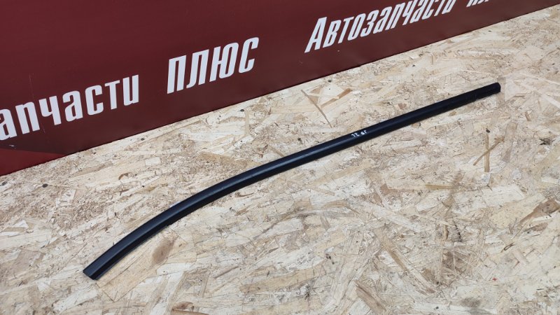 Уплотнитель стекла двери внешний