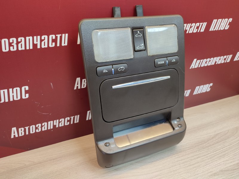 плафон освещения салона