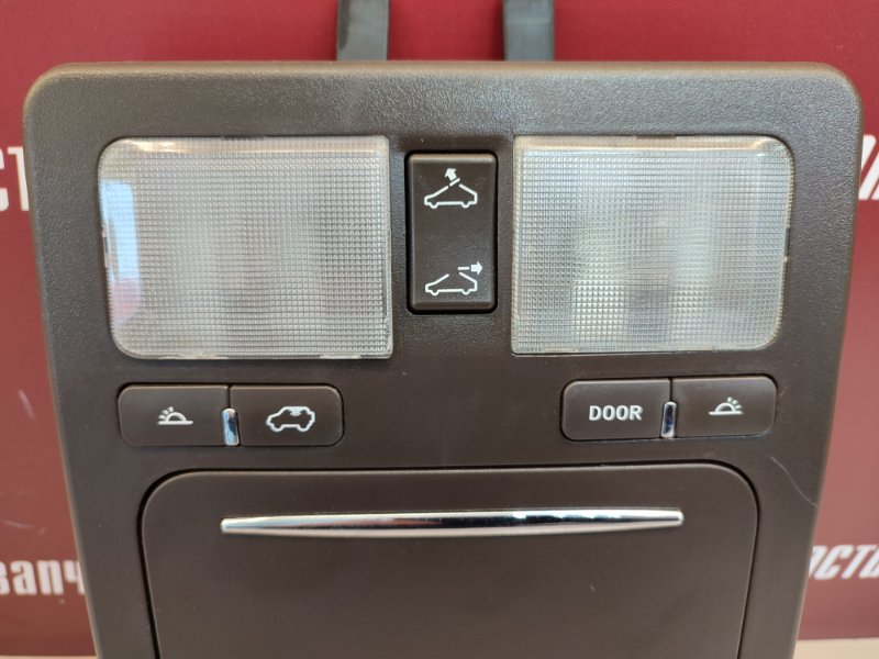 плафон освещения салона