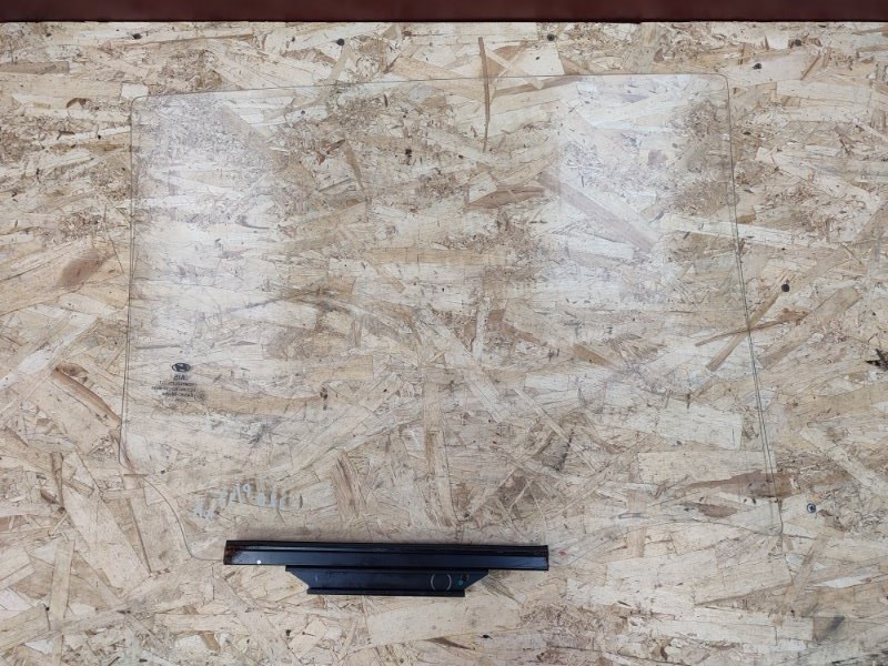 Стекло двери