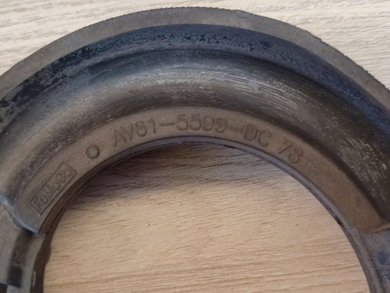 Верхняя опора    пружины