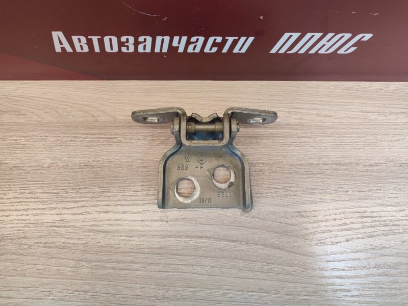 Петля двери