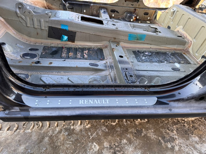 средняя стойка