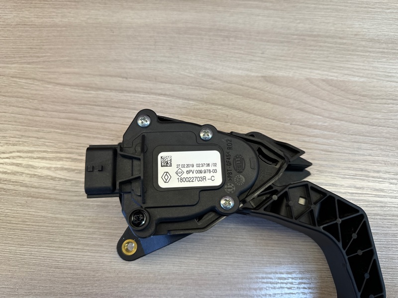 Педаль газа