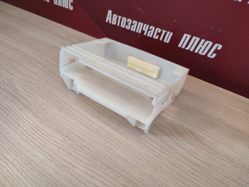 Кронштейн блока кузовной электроники