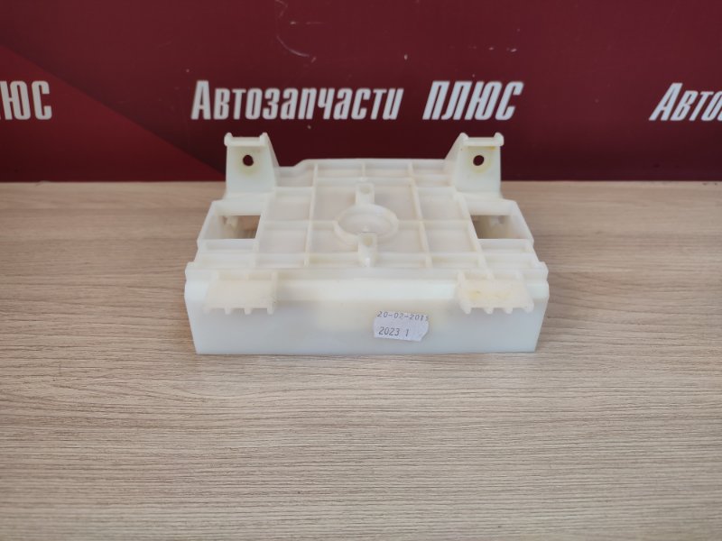 Кронштейн блока кузовной электроники