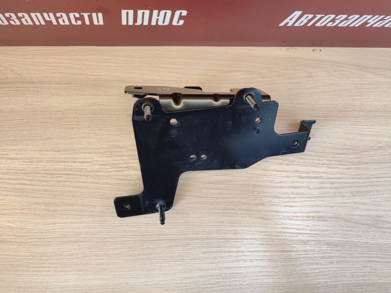 Кронштейн блока управления КПП