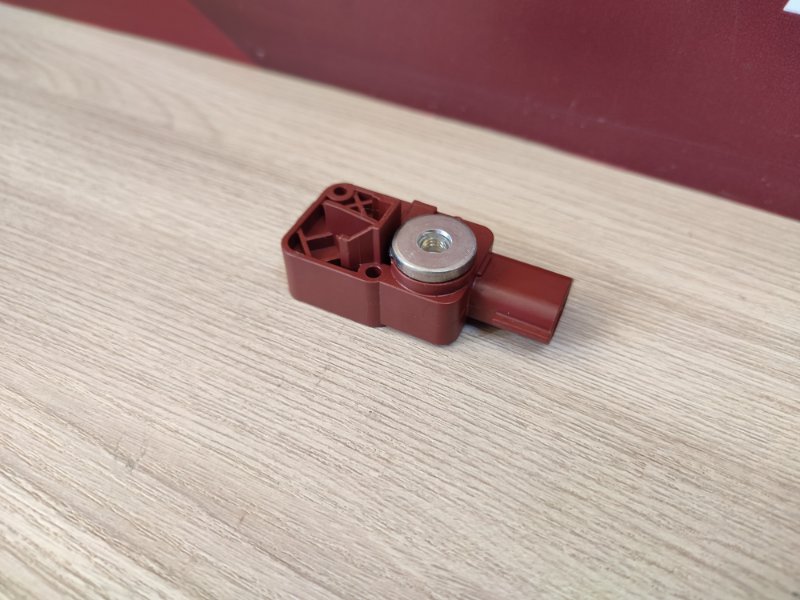 Датчик удара