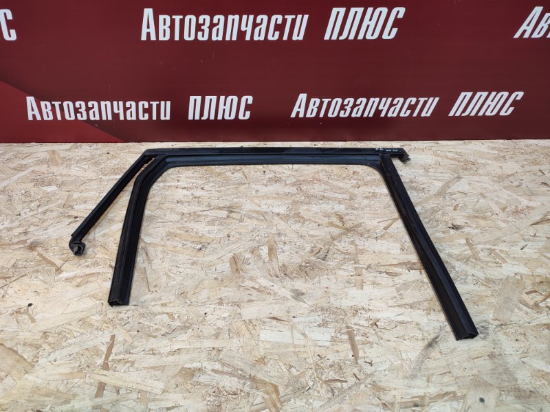 Уплотнитель рамки двери