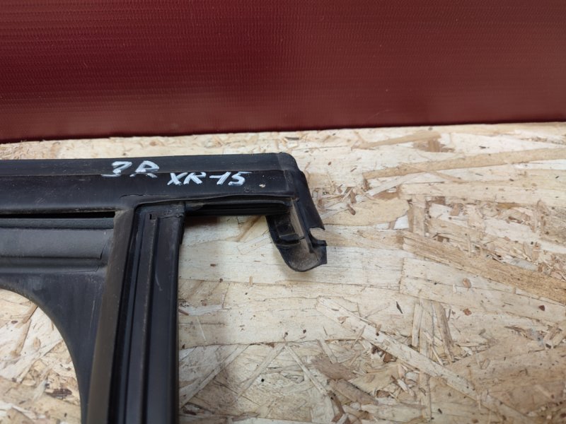 Уплотнитель рамки двери