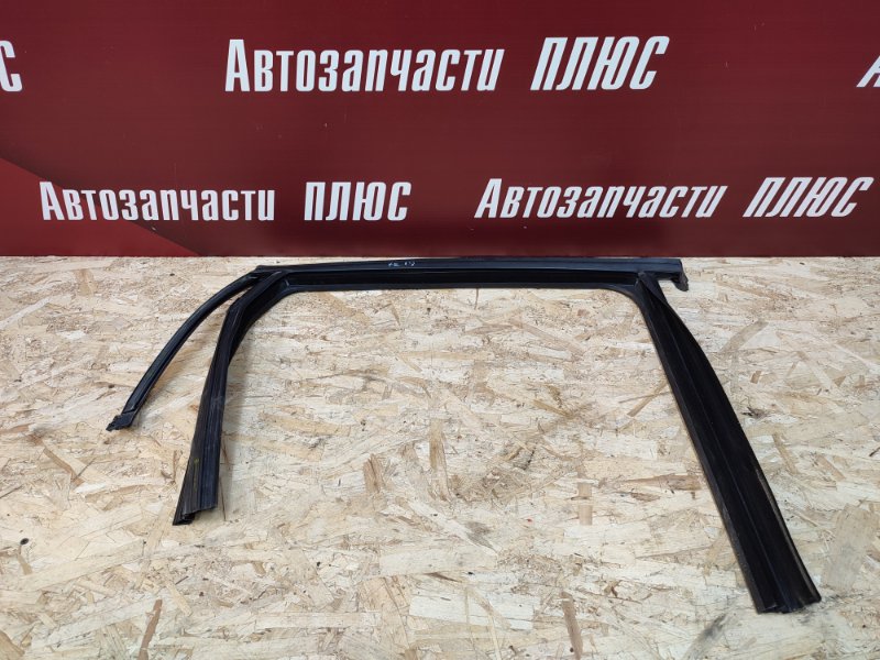 Уплотнитель рамки двери