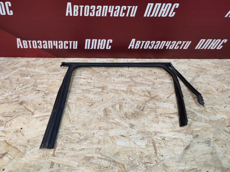 Уплотнитель рамки двери