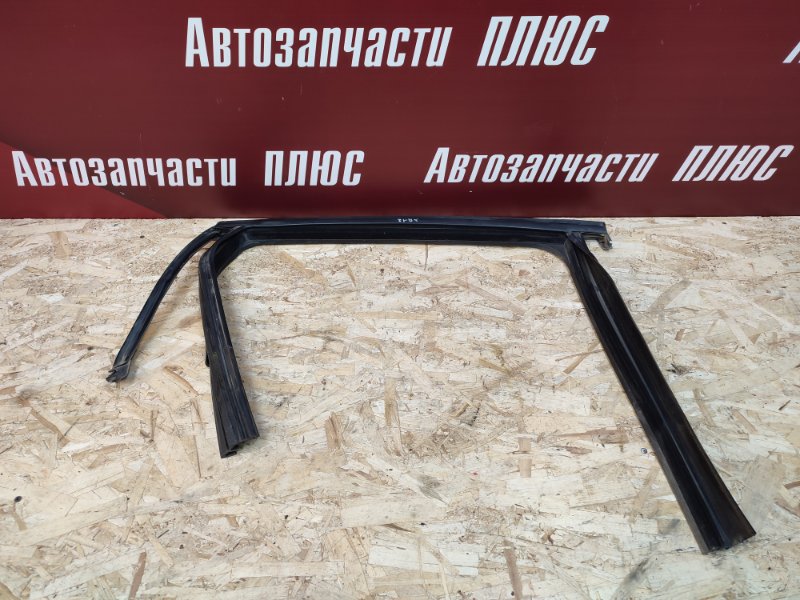 Уплотнитель рамки двери