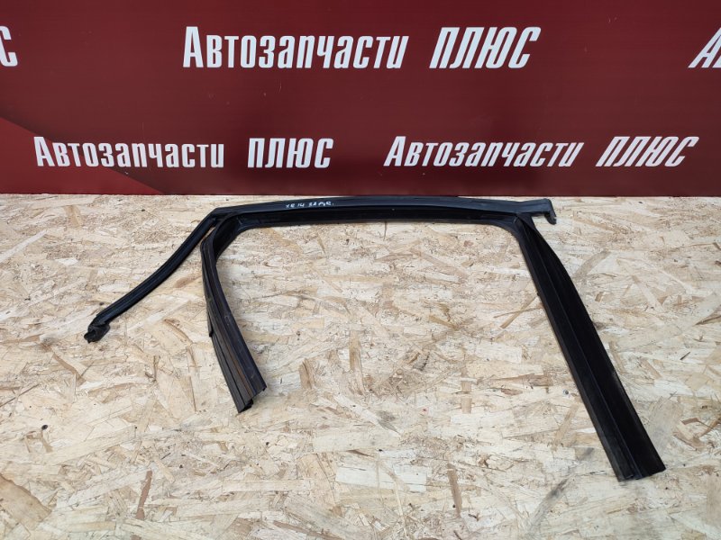 Уплотнитель рамки двери