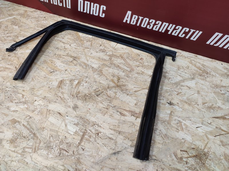 Уплотнитель рамки двери