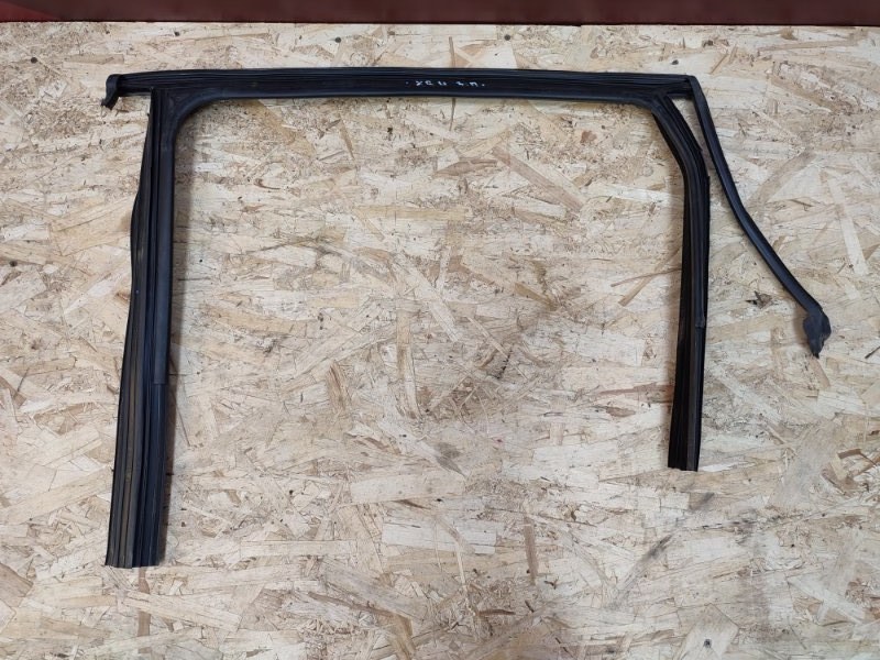 Уплотнитель рамки двери