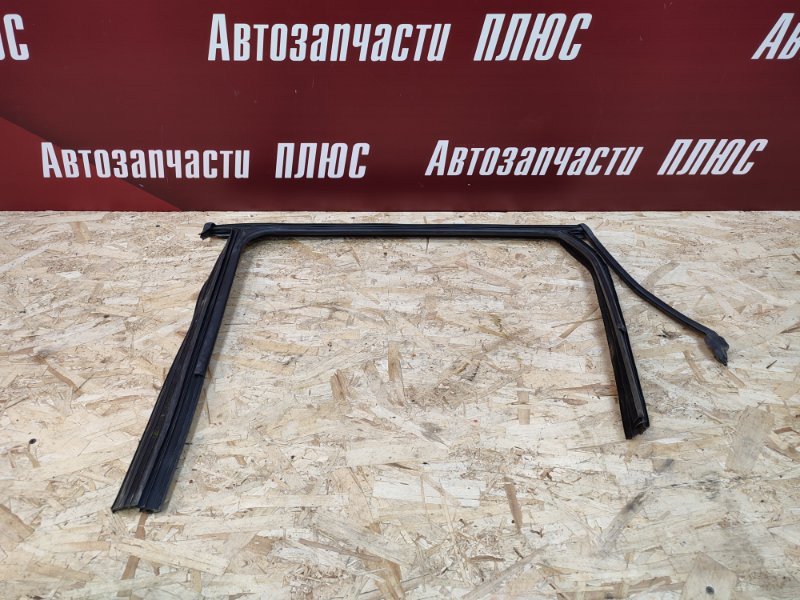 Уплотнитель рамки двери