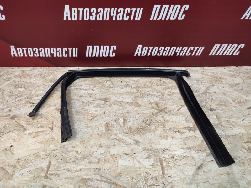 Уплотнитель рамки двери