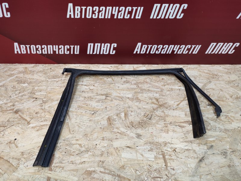 Уплотнитель рамки двери