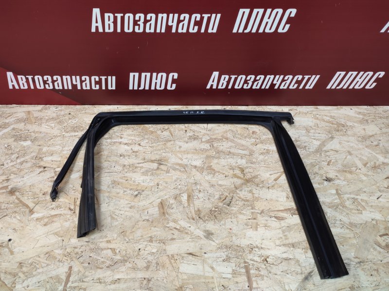 Уплотнитель рамки двери