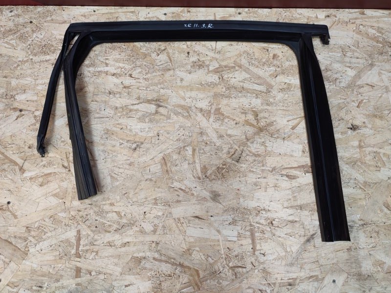 Уплотнитель рамки двери