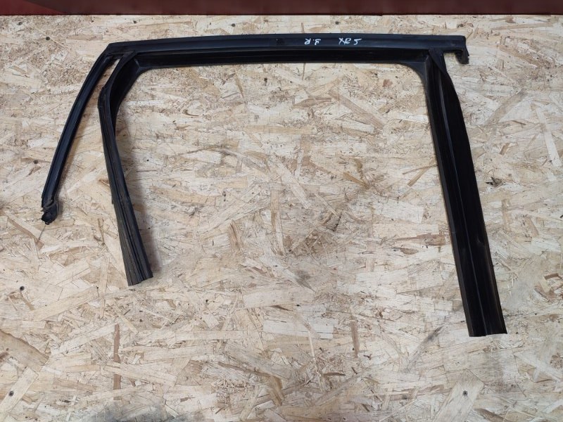 Уплотнитель рамки двери