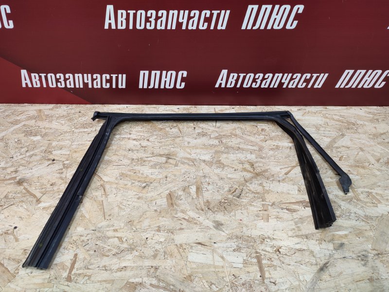 Уплотнитель рамки двери