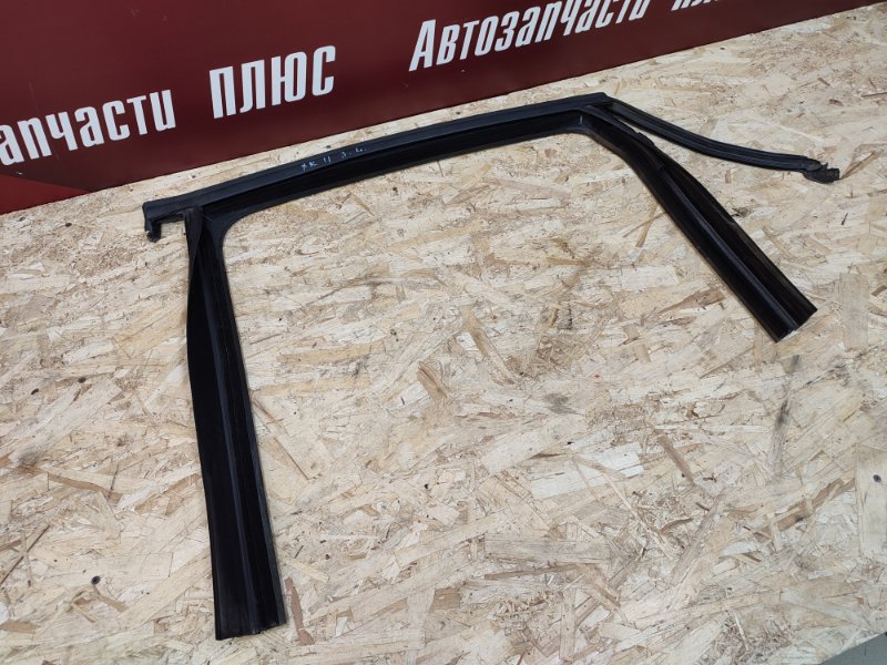 Уплотнитель рамки двери