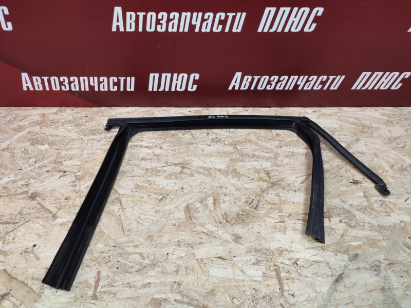 Уплотнитель рамки двери