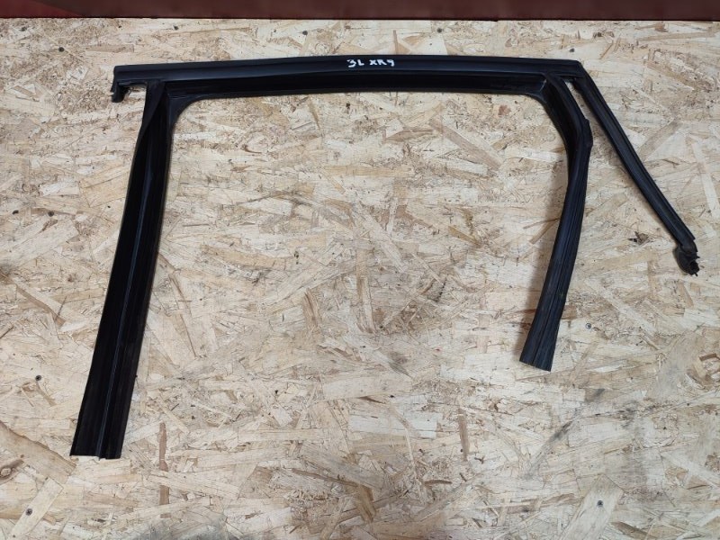 Уплотнитель рамки двери