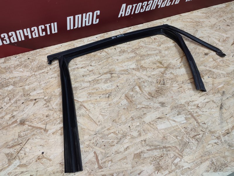 Уплотнитель рамки двери