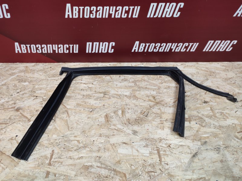 Уплотнитель рамки двери